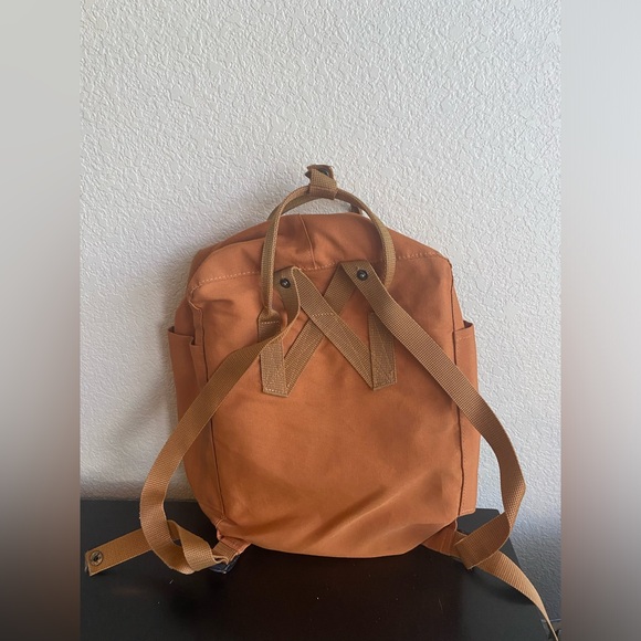 Fjallraven Kanken Everyday Outdoor 17 inch Backpack in Terracotta Brown Orange - Picture 5 of 5